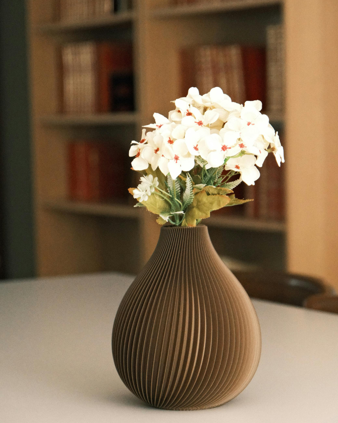 Rahasia kamar aesthetic: Cara menata dan merawat fresh cut flowers dari JS Florist